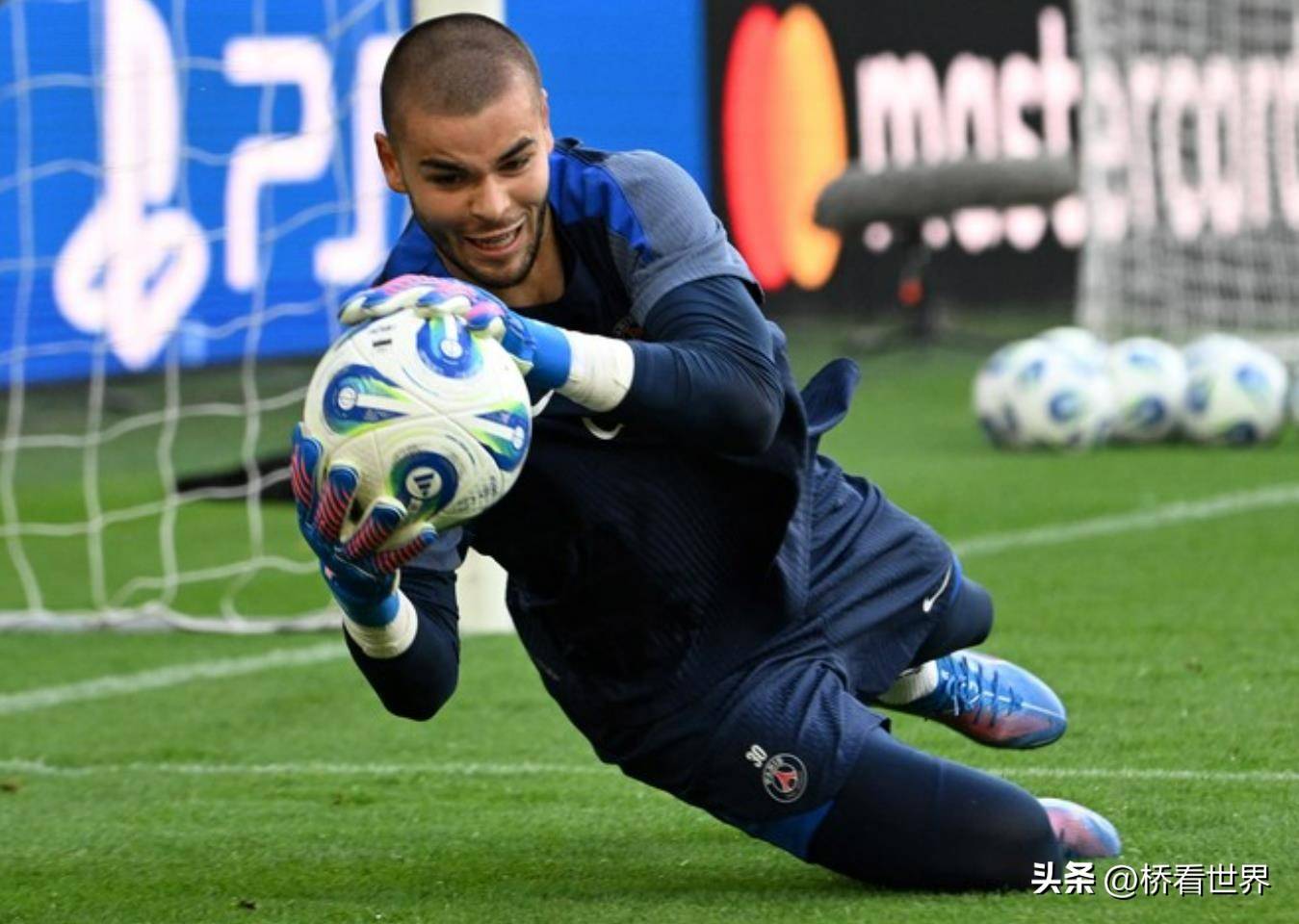 包含冲刺阶段摩纳哥备战法国杯,强势反弹细节曝光,话题不断,更衣室氛围转暖的词条 包含冲刺阶段摩纳哥备战法国杯,强势反弹细节曝光,话题不断,更衣室氛围转暖的词条